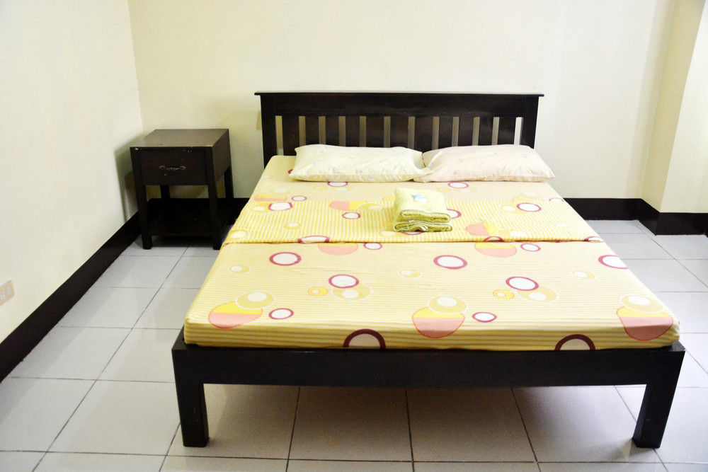Honey Hunt House Hotel Cebu Exterior photo