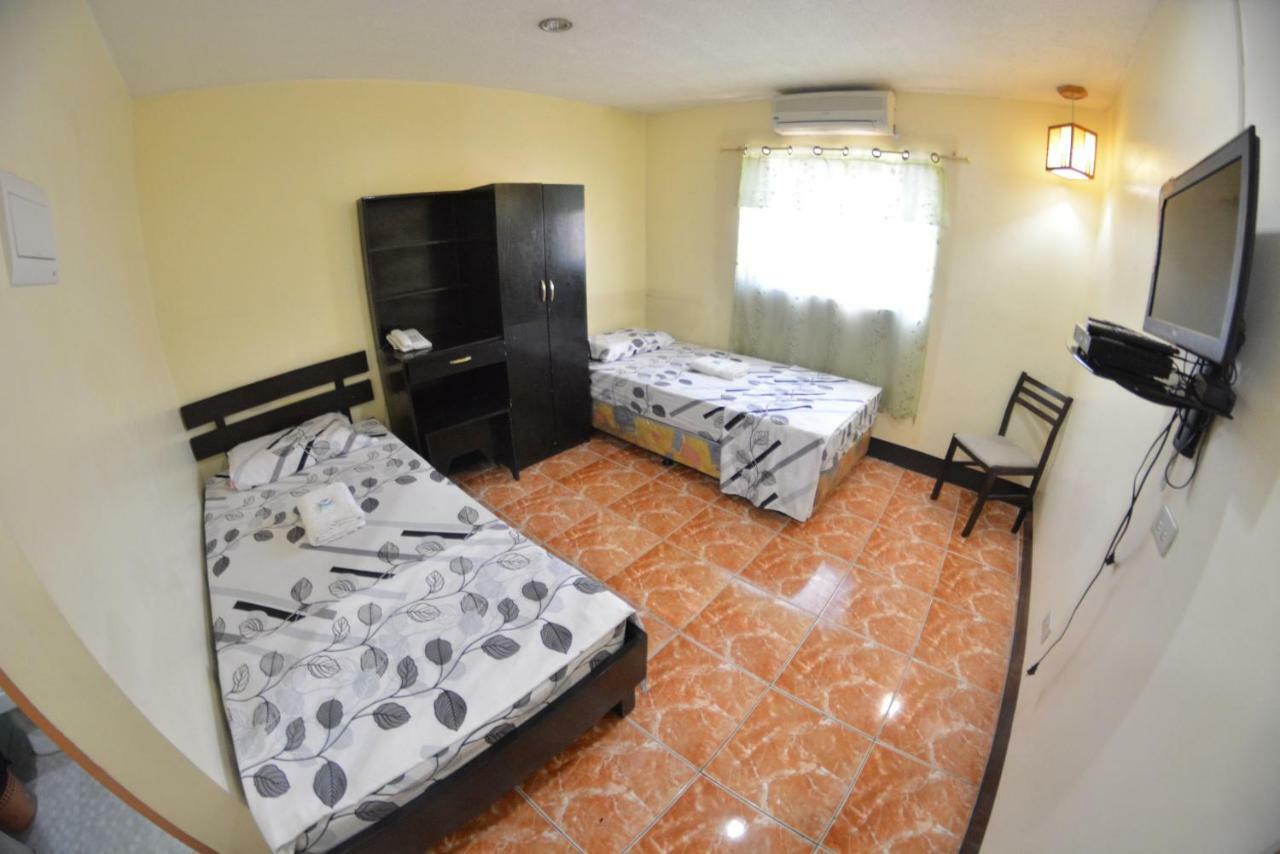 Honey Hunt House Hotel Cebu Exterior photo